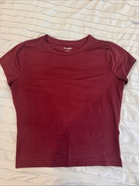 Hollister Women's Maroon Short Sleeve Crew Tee